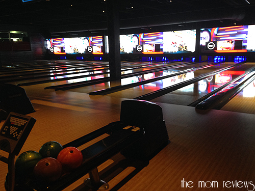 Brooklyn Bowl Las Vegas:  A Little Bowling, A Few Drinks, and a Primus Sound Check!