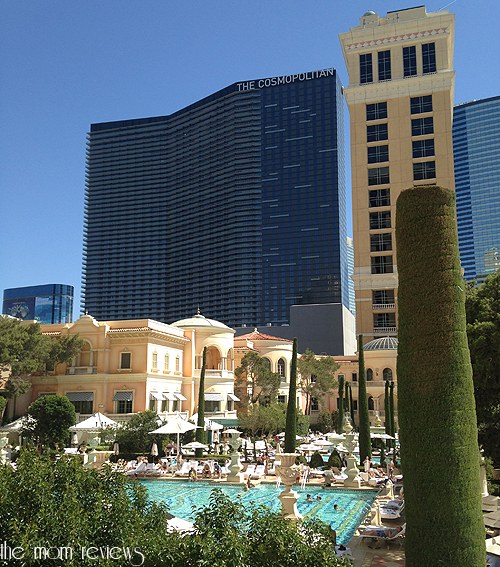 Private Cabanas at the Pool, Women in Art, and Night Clubbing at The Bellagio, Las Vegas, Cypress Pool, Hyde Lounge, Painting Women, The Bellagio, #lasvegas